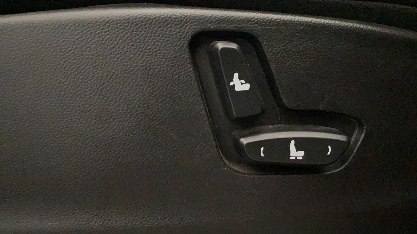 2020 MG HECTOR SHARP HYBRID 1.5 PETROL, Petrol, Manual, 54,247 km, Driver Side Adjustment Panel