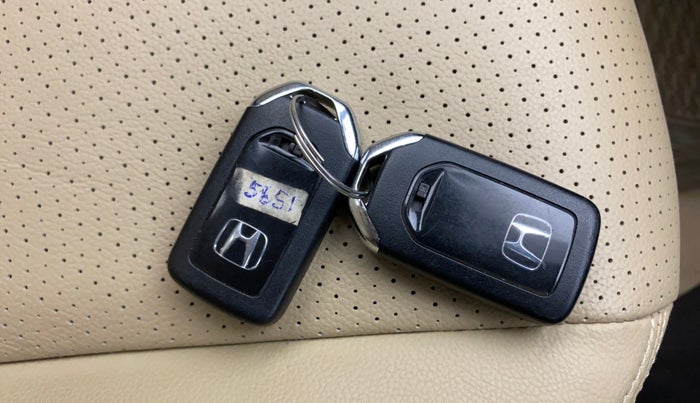 2020 Honda City 1.5L I-VTEC ZX, Petrol, Manual, 37,899 km, Key Close Up