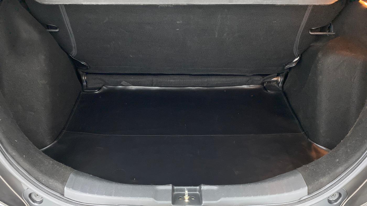 2018 Honda WR-V 1.5 i-DTEC VX MT, Diesel, Manual, 57,192 km, Boot Inside