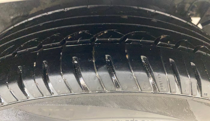 2014 Hyundai Xcent SX 1.2, Petrol, Manual, 66,703 km, Left Rear Tyre Tread