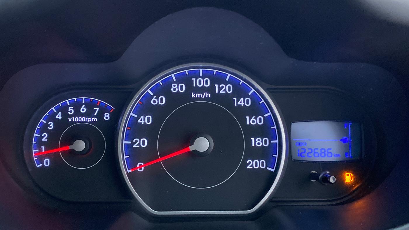 2012 Hyundai i10 MAGNA 1.2 KAPPA2, Petrol, Manual, 1,23,067 km, Odometer Image