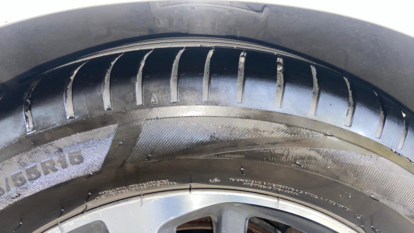 2021 Ford Figo Aspire TITANIUM PLUS 1.5 DIESEL, Diesel, Manual, 87,410 km, Left Front Tyre Tread