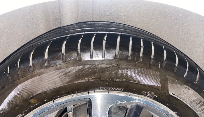 2021 Ford Figo Aspire TITANIUM PLUS 1.5 DIESEL, Diesel, Manual, 87,080 km, Right Rear Tyre Tread