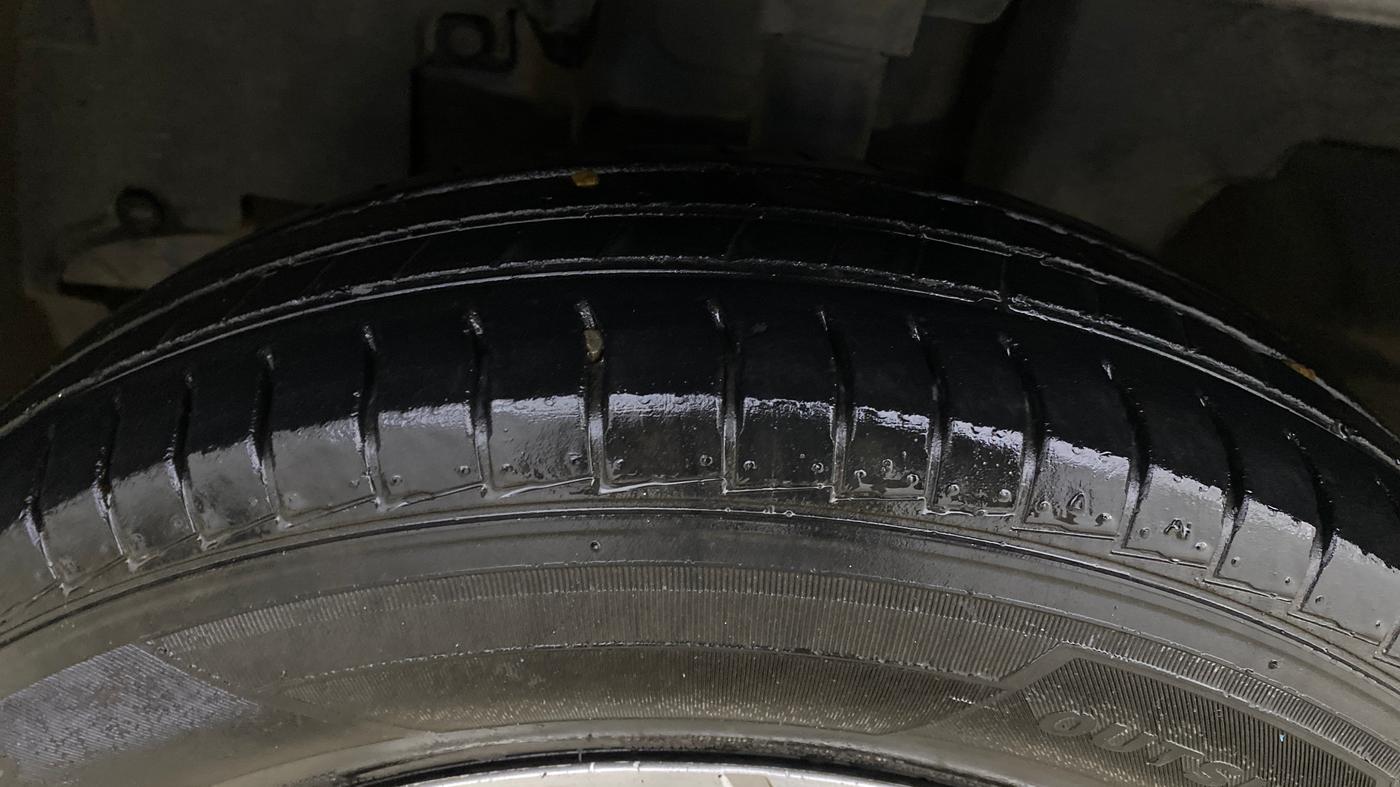 2017 Renault Kwid CLIMBER 1.0, Petrol, Manual, 93,580 km, Left Front Tyre Tread