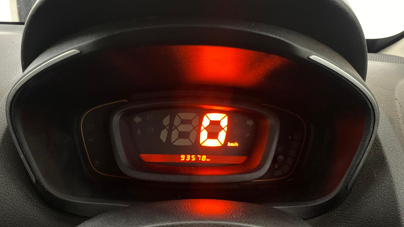 2017 Renault Kwid CLIMBER 1.0, Petrol, Manual, 93,580 km, Odometer Image