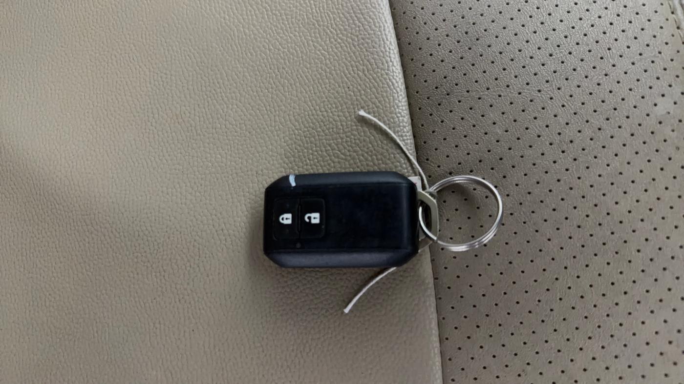 2022 Maruti Ertiga ZXI AT SHVS, Petrol, Automatic, 97,824 km, Key Close Up