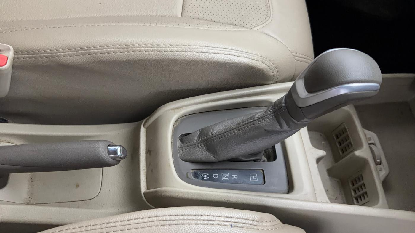 2022 Maruti Ertiga ZXI AT SHVS, Petrol, Automatic, 97,824 km, Gear Lever