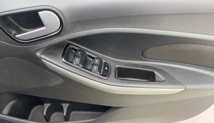 2016 Ford New Figo TITANIUM 1.2 PETROL MT, Petrol, Manual, 39,246 km, Driver Side Door Panels Control