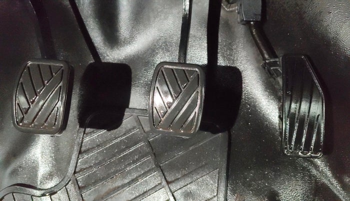 2018 Maruti Baleno DELTA PETROL 1.2, Petrol, Manual, 54,749 km, Pedals