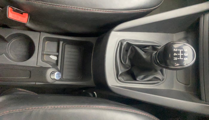 2016 Ford New Figo TITANIUM 1.2 PETROL MT, Petrol, Manual, 35,844 km, Gear Lever