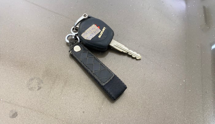 2013 Maruti Wagon R 1.0 VXI, Petrol, Manual, 79,156 km, Key Close Up