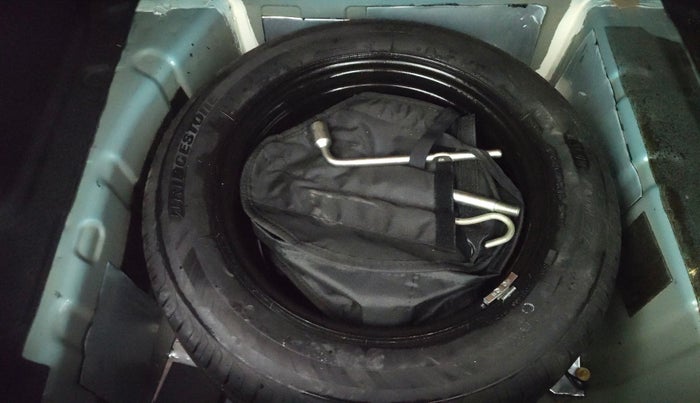 2025 Tata NEXON CREATIVE + SUNROOF AMT 1.5 DIESEL, Diesel, Automatic, 16,584 km, Spare Tyre