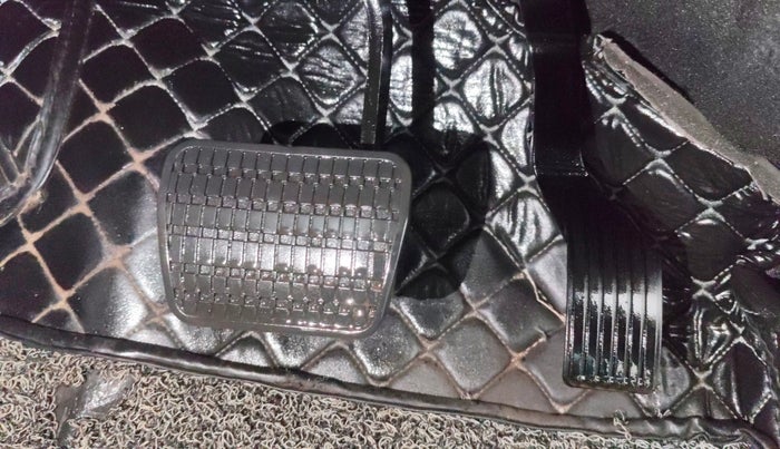 2025 Tata NEXON CREATIVE + SUNROOF AMT 1.5 DIESEL, Diesel, Automatic, 16,584 km, Pedals