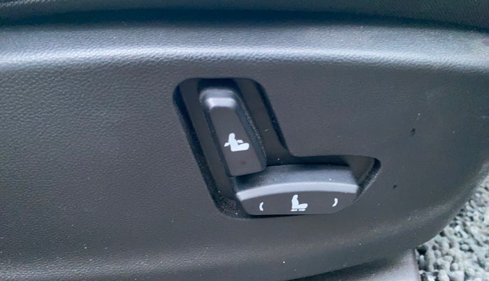 2021 MG HECTOR SMART 2.0 DIESEL, Diesel, Manual, 30,268 km, Driver Side Adjustment Panel