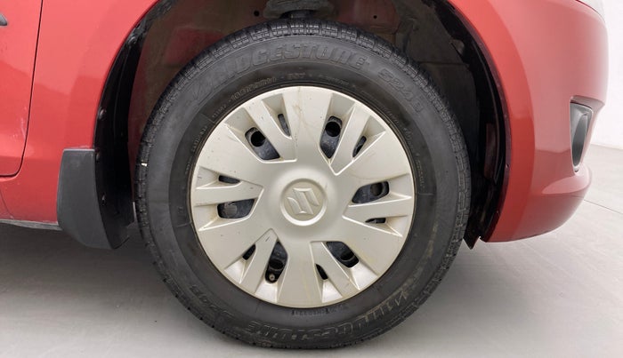 2013 Maruti Swift VXI D, Petrol, Manual, 70,769 km, Right Front Wheel