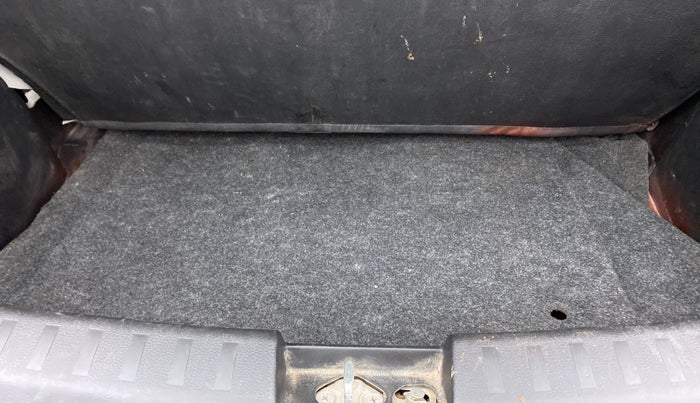 2013 Maruti Swift VXI D, Petrol, Manual, 70,769 km, Boot Inside