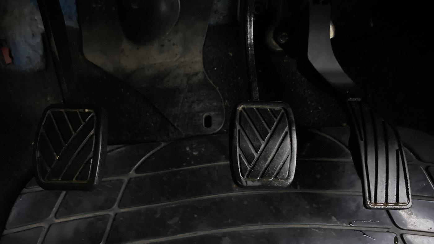 2013 Maruti Swift VXI D, Petrol, Manual, 70,769 km, Pedals