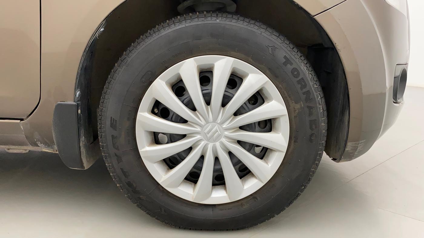 2010 Maruti Ritz VXI, Petrol, Manual, 91,149 km, Right Front Wheel