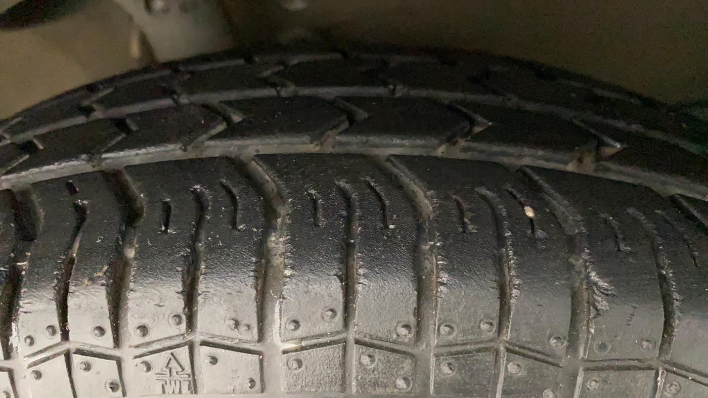2010 Maruti Ritz VXI, Petrol, Manual, 91,149 km, Right Front Tyre Tread