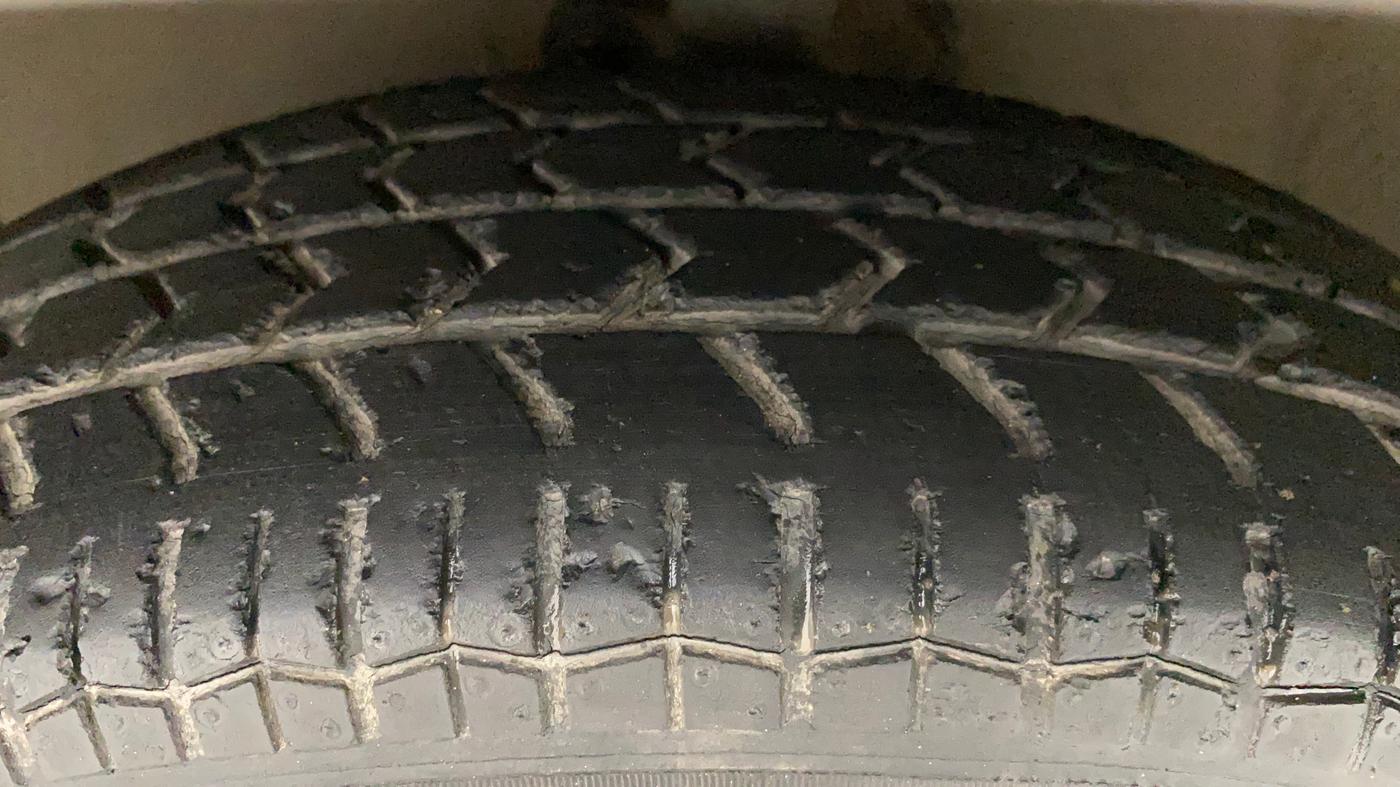 2010 Maruti Ritz VXI, Petrol, Manual, 91,149 km, Left Front Tyre Tread