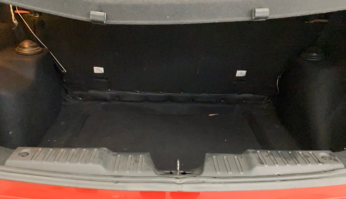 2020 Tata ALTROZ XZ PETROL, Petrol, Manual, 56,208 km, Boot Inside