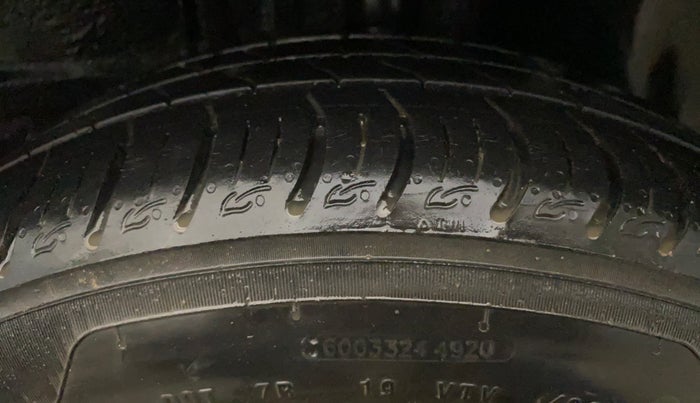 2020 Tata ALTROZ XZ PETROL, Petrol, Manual, 56,208 km, Left Rear Tyre Tread