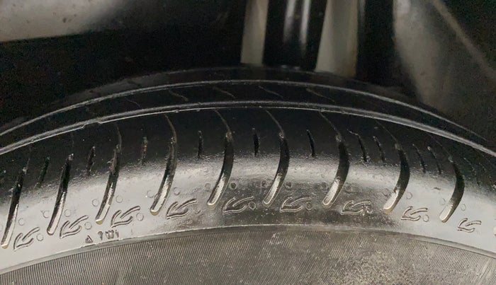 2024 Maruti Swift VXi (O), Petrol, Manual, 32,231 km, Left Rear Tyre Tread