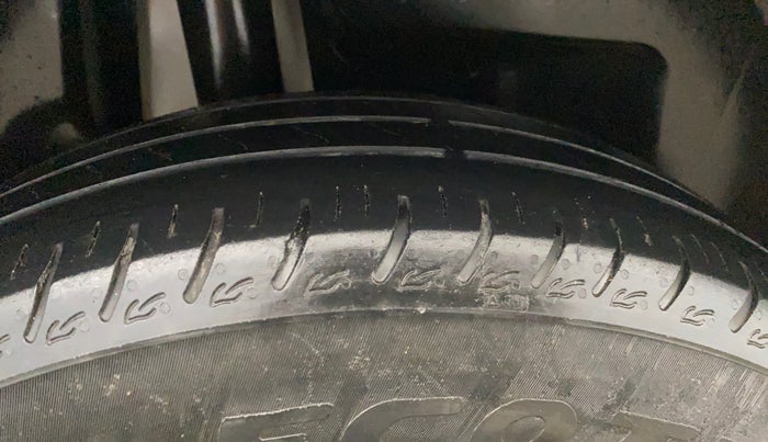 2024 Maruti Swift VXi (O), Petrol, Manual, 32,231 km, Right Rear Tyre Tread