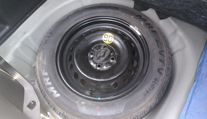 2021 Maruti Baleno ZETA PETROL 1.2, Petrol, Manual, 41,977 km, Spare Tyre