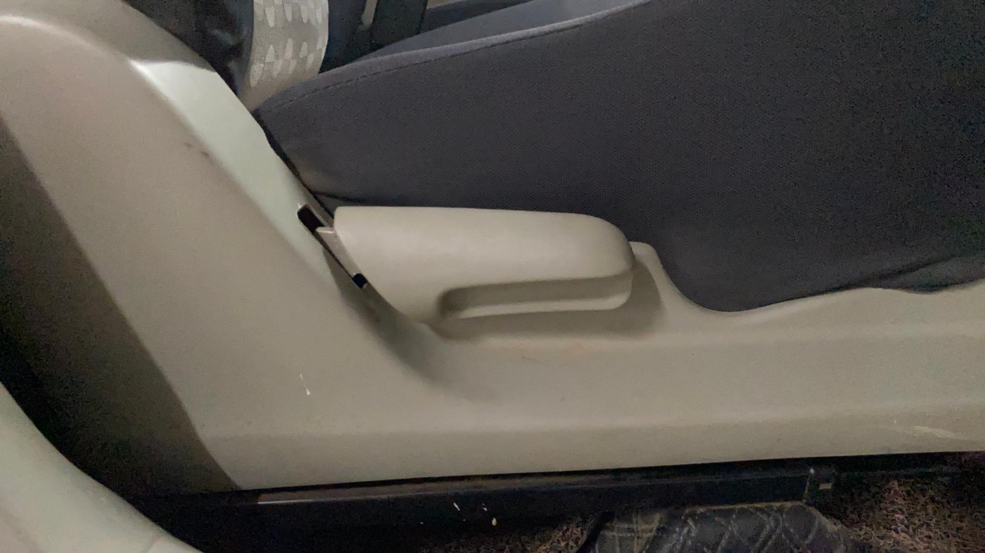 2017 Maruti Celerio ZXI, Petrol, Manual, 94,577 km, Driver Side Adjustment Panel