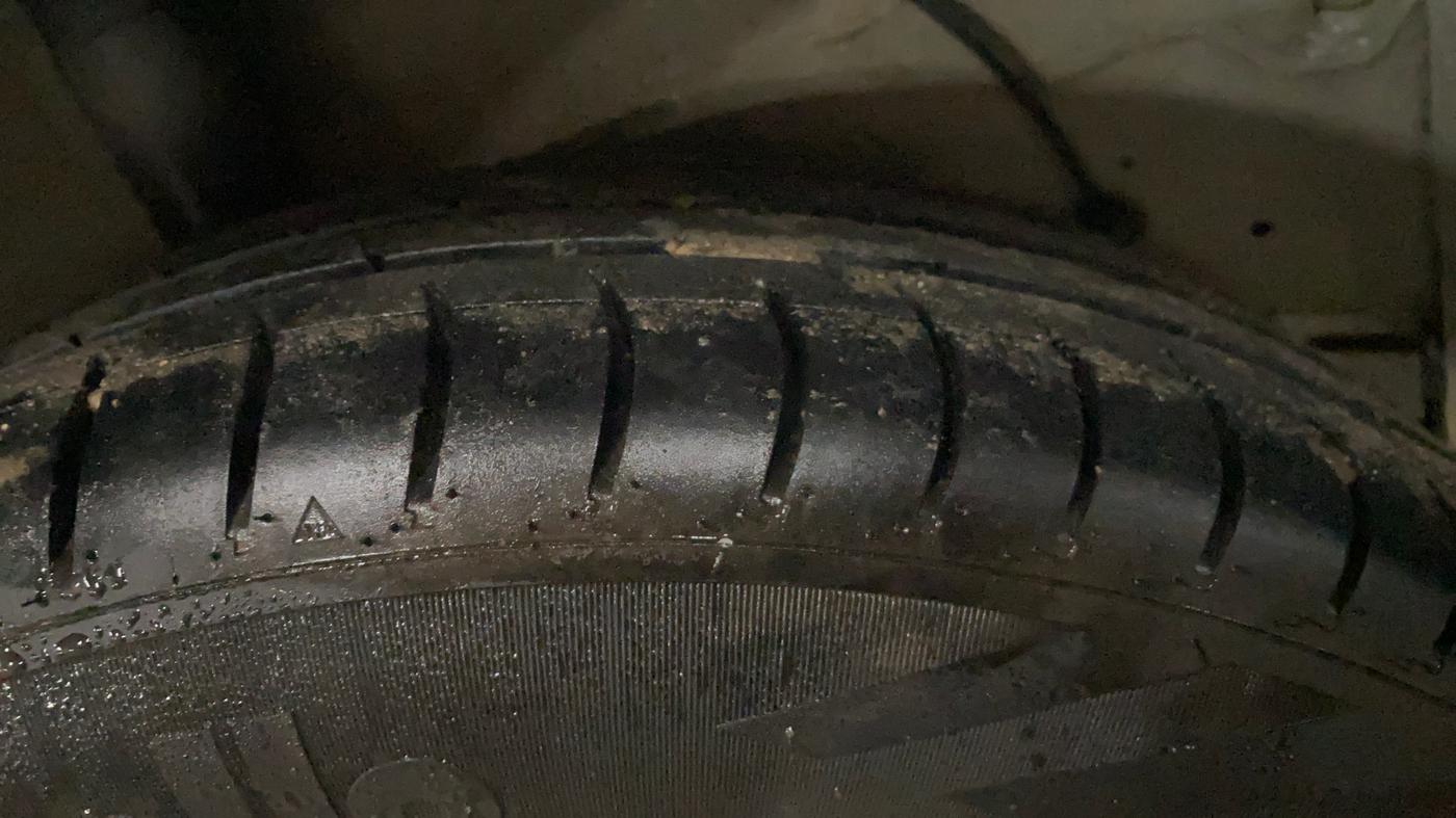 2017 Maruti Celerio ZXI, Petrol, Manual, 94,577 km, Right Rear Tyre Tread