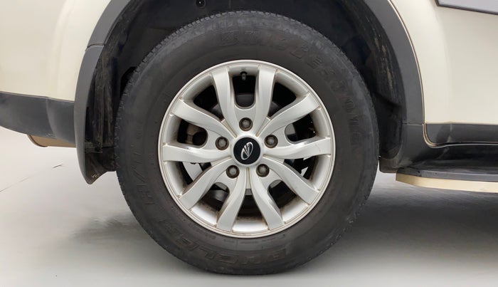 2016 Mahindra XUV500 W10, Diesel, Manual, 56,575 km, Right Rear Wheel