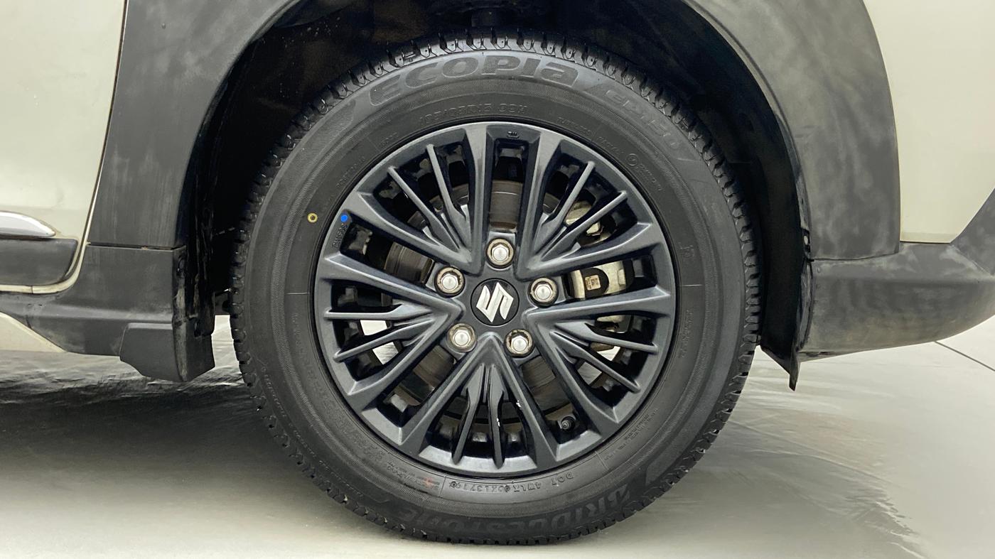2019 Maruti XL6 ALPHA SHVS  MT, Petrol, Manual, 7,435 km, Right Front Wheel