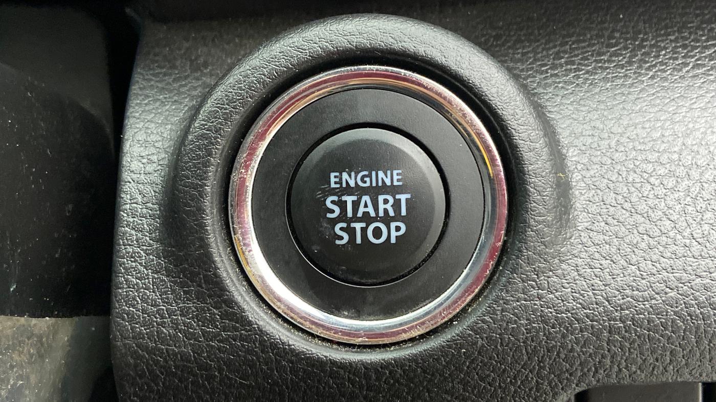 2019 Maruti XL6 ALPHA SHVS  MT, Petrol, Manual, 7,435 km, Keyless Start/ Stop Button