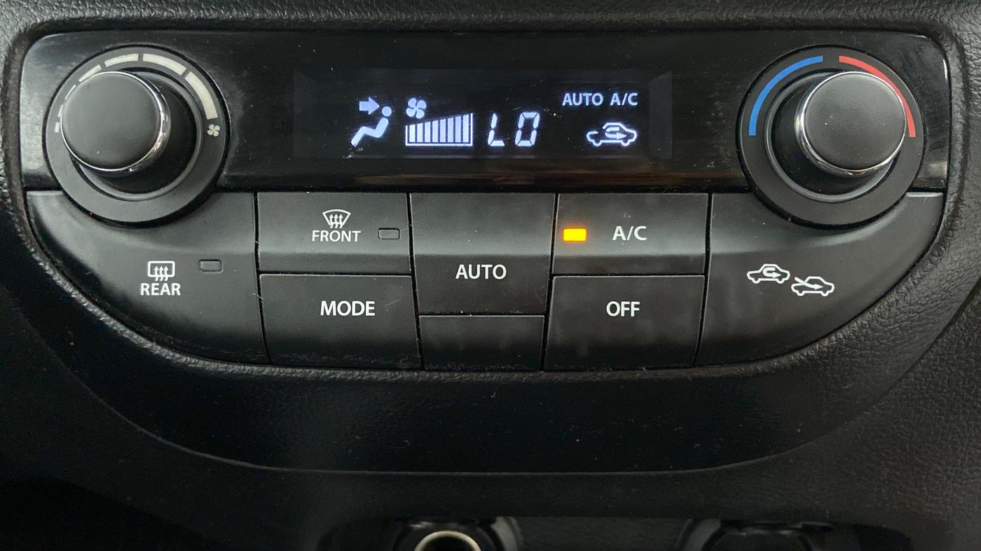 2019 Maruti XL6 ALPHA SHVS  MT, Petrol, Manual, 7,435 km, Automatic Climate Control