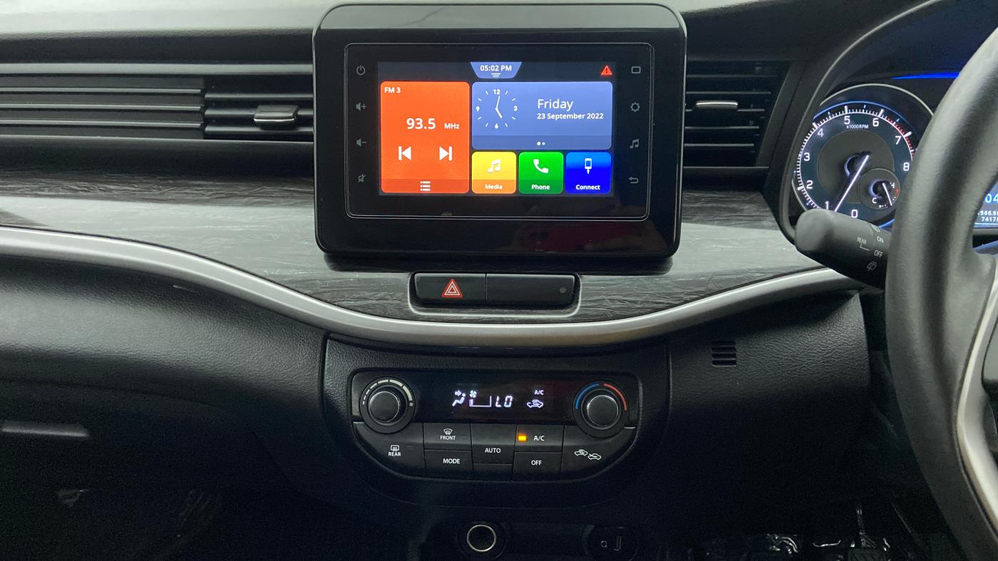 2019 Maruti XL6 ALPHA SHVS  MT, Petrol, Manual, 7,435 km, Air Conditioner