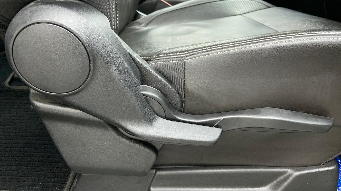 2019 Maruti XL6 ALPHA SHVS  MT, Petrol, Manual, 7,435 km, Driver Side Adjustment Panel