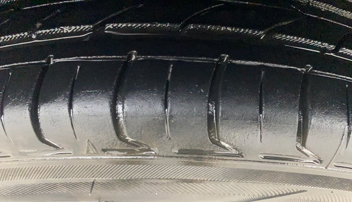 2019 Honda Jazz 1.2L I-VTEC V, Petrol, Manual, 48,501 km, Left Front Tyre Tread