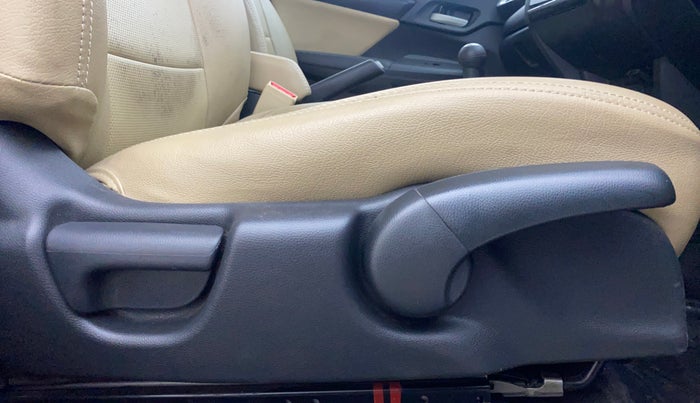 2019 Honda Jazz 1.2L I-VTEC V, Petrol, Manual, 48,501 km, Driver Side Adjustment Panel