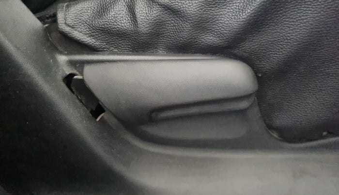 2015 Maruti Swift LXI (O), Petrol, Manual, 23,287 km, Driver Side Adjustment Panel