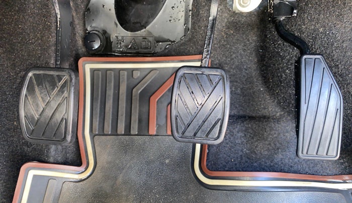 2023 Maruti New Wagon-R VXI CNG 1.0, CNG, Manual, 34,360 km, Pedals