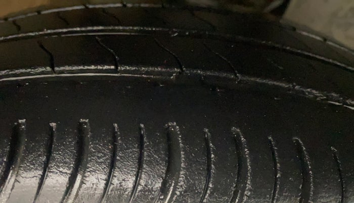 2023 Maruti New Wagon-R VXI CNG 1.0, CNG, Manual, 34,360 km, Right Front Tyre Tread