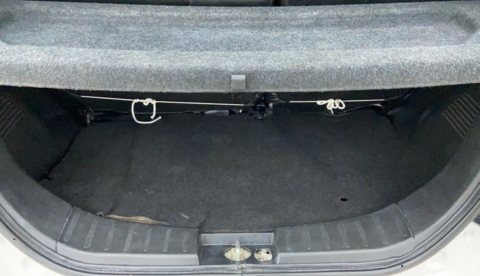 2016 Maruti Wagon R 1.0 VXI AMT, Petrol, Automatic, 42,079 km, Boot Inside