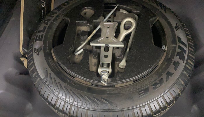 2015 Maruti S Cross ZETA 1.6, Diesel, Manual, 1,00,554 km, Spare Tyre