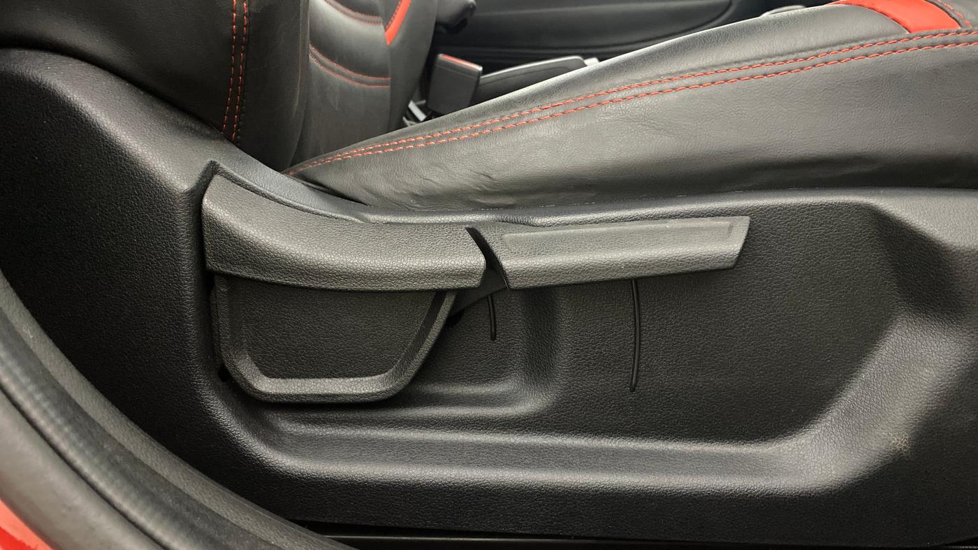2021 Hyundai NEW I20 N LINE N8 1.0 TURBO GDI DCT DUAL TONE, Petrol, Automatic, 8,432 km, Driver Side Adjustment Panel