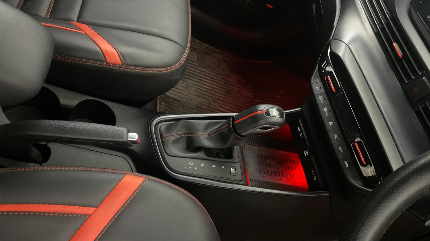 2021 Hyundai NEW I20 N LINE N8 1.0 TURBO GDI DCT DUAL TONE, Petrol, Automatic, 8,432 km, Gear Lever