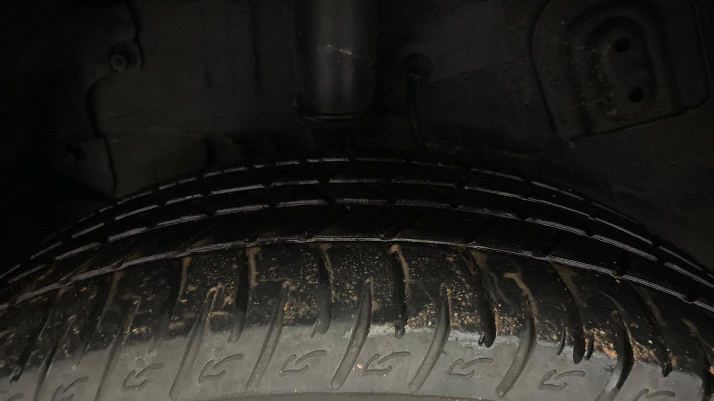 2019 Tata NEXON XZA PLUS PETROL, Petrol, Automatic, 83,425 km, Right Rear Tyre Tread