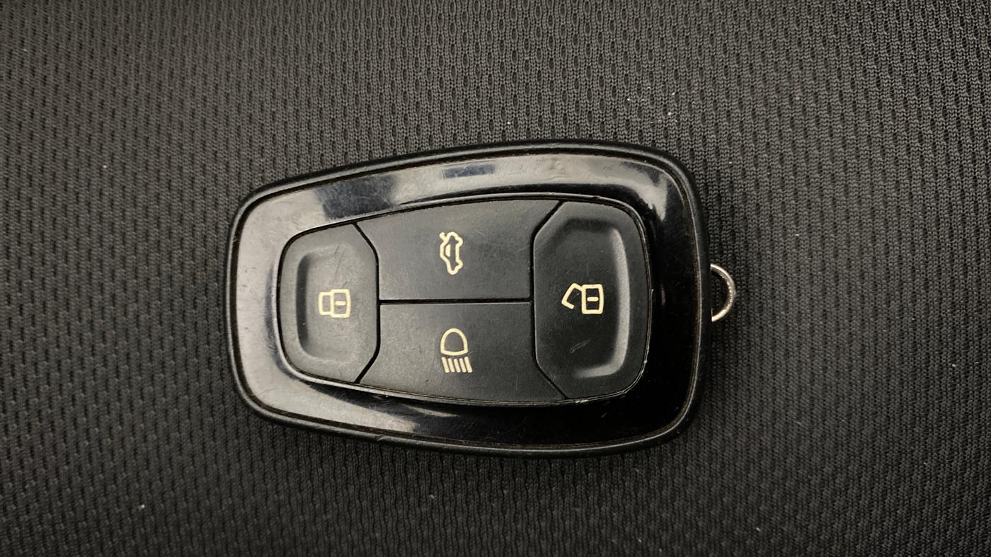 2019 Tata NEXON XZA PLUS PETROL, Petrol, Automatic, 83,425 km, Key Close Up