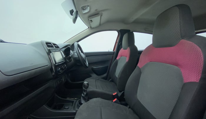 2018 Renault Kwid 1.0 RXT, Petrol, Manual, 37,202 km, Right Side Front Door Cabin