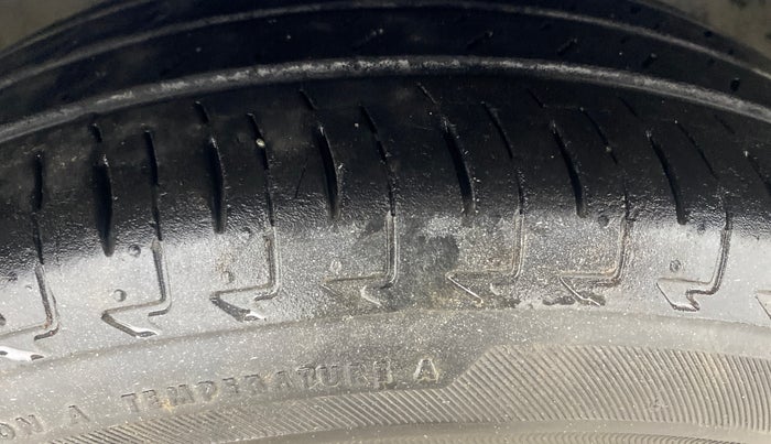 2019 Tata Tiago XZ PLUS PETROL, Petrol, Manual, 64,679 km, Right Front Tyre Tread